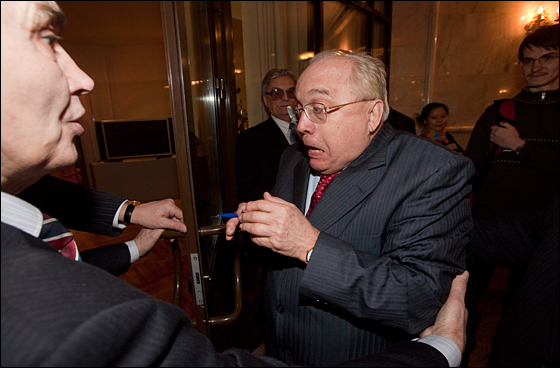 004-dhdhdh